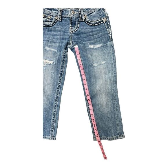 Miss Me Women's Signature Cuffed Capri Jeans Sz  24 Distressed Jeweled EUC - Picture 2 of 7